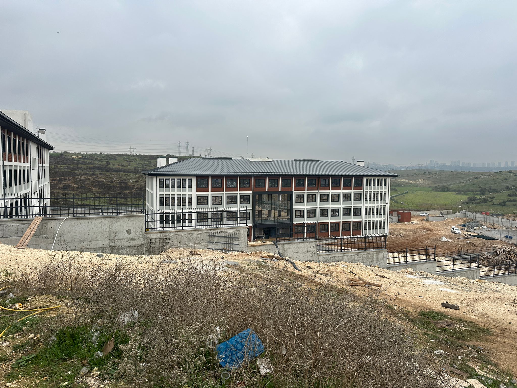 Hoşdere 32 Derslik İlkokul İnşaatı fotoğrafı